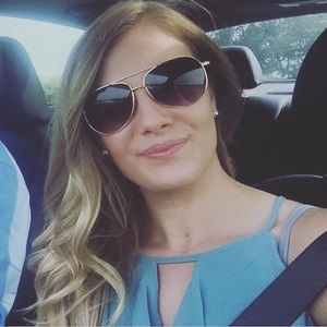 Meet your Posher, Jenna